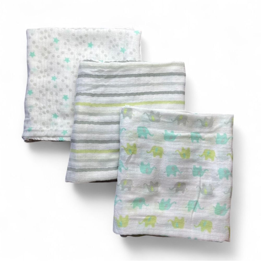 Set of 3 Gender Neutral Baby Muslin Swaddle Blankets